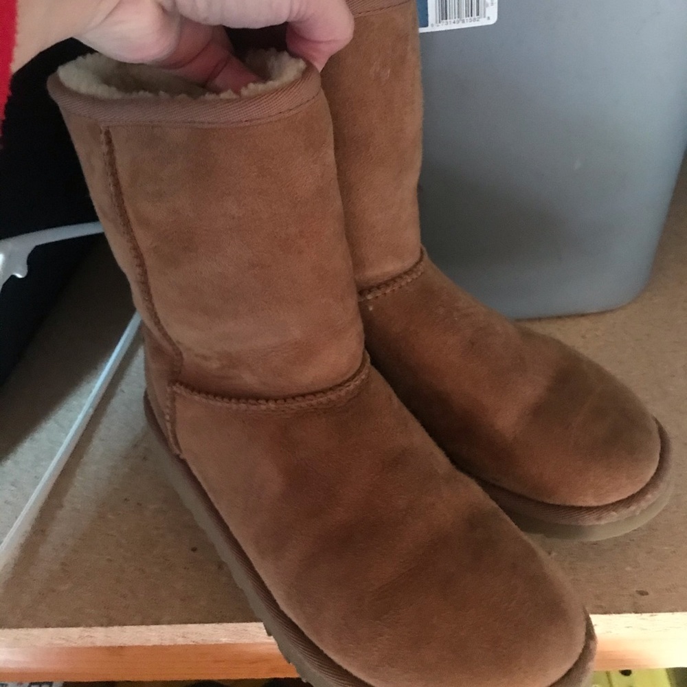Ugg boots size 4